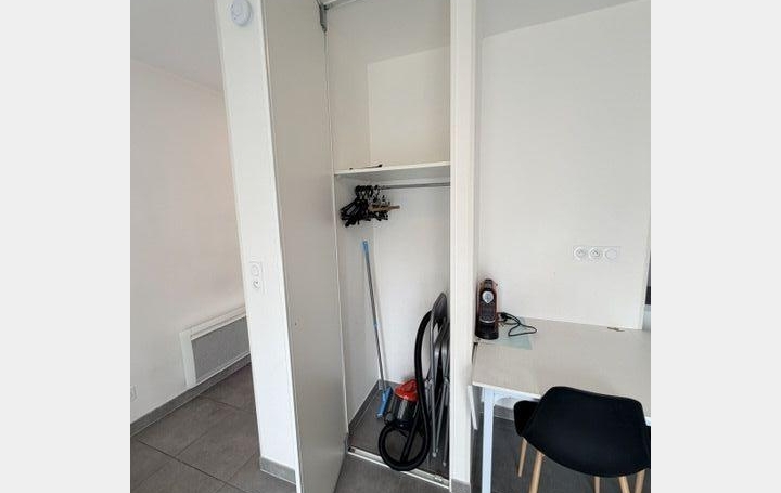 Studio TROYES (10000)  25 m2 445 € 