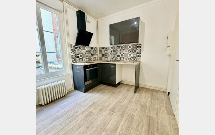 1 Pièce TROYES (10000)  20 m2 430 € 