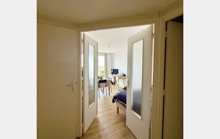 Studio TROYES (10000)  27 m2 505 € 