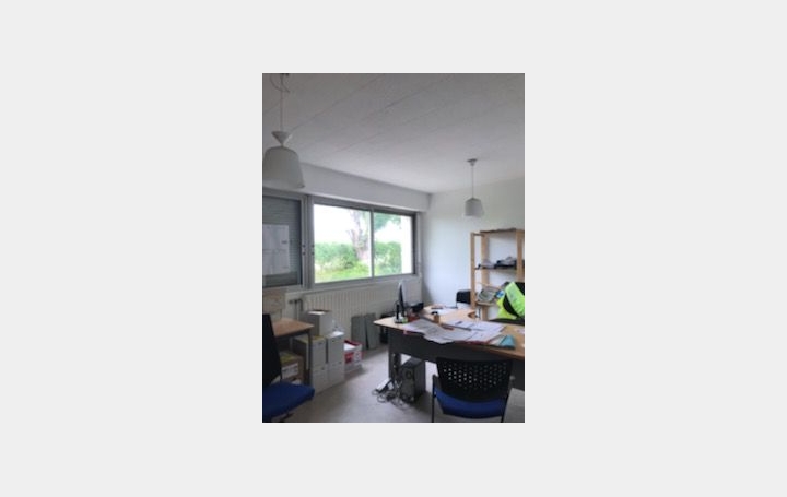 Local d'activité LA CHAPELLE-SAINT-LUC (10600)  1 450 m2 4 800 € 