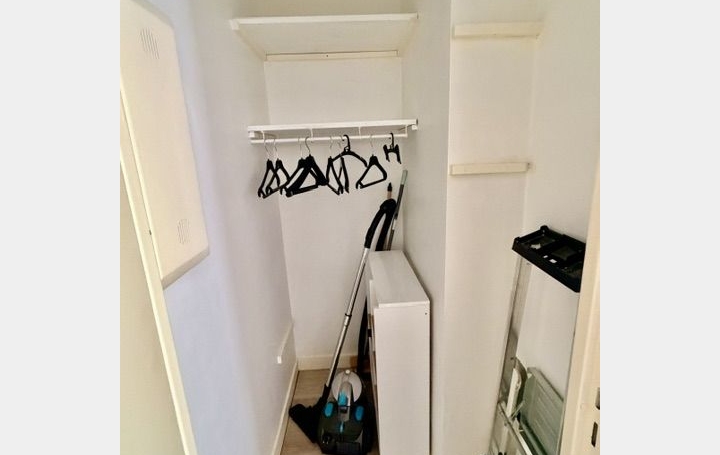 Studio TROYES (10000)  30 m2 520 € 
