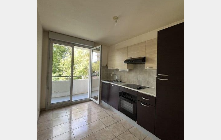 3 Pièces TROYES (10000)  70 m2 780 € 