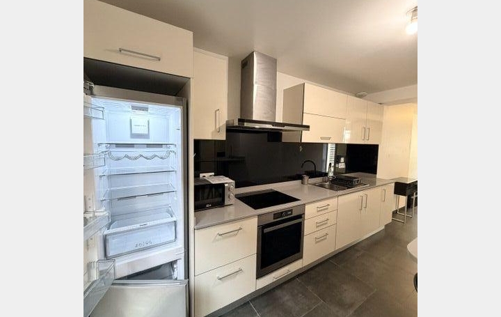 3 Pièces TROYES (10000)  67 m2 785 € 