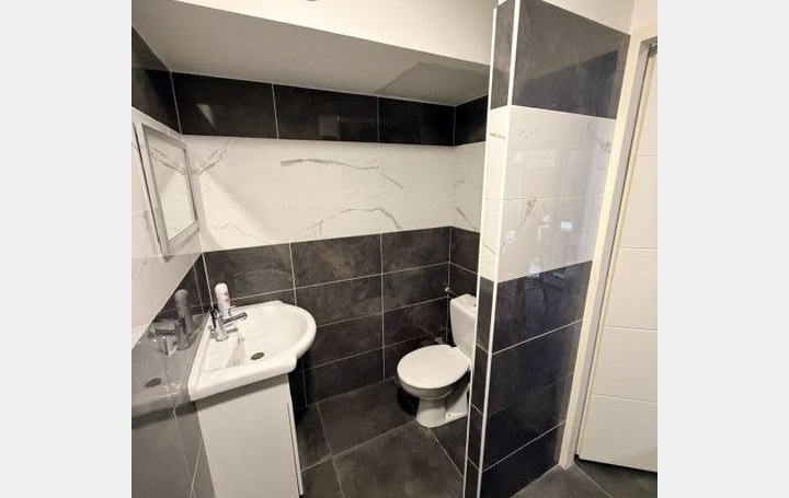 3 Pièces TROYES (10000)  67 m2 785 € 