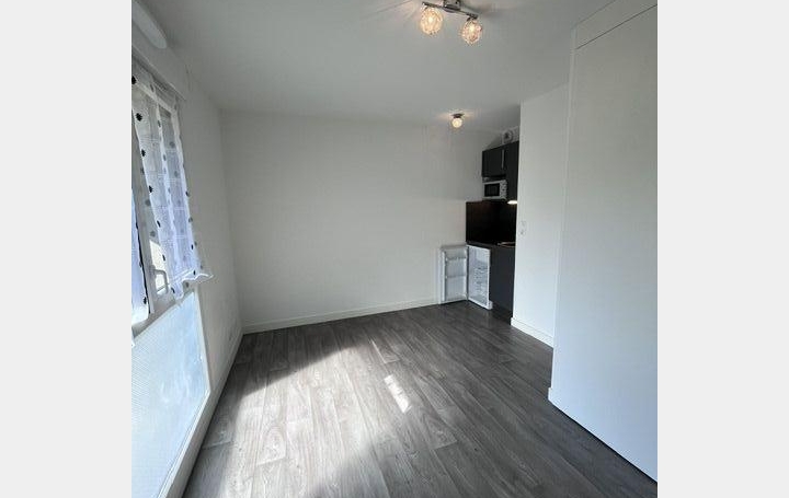 Studio TROYES (10000)  20 m2 283 € 