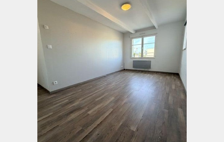 3 Pièces TROYES (10000)  81 m2 790 € 