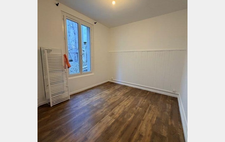 2 Pièces TROYES (10000)  30 m2 570 € 
