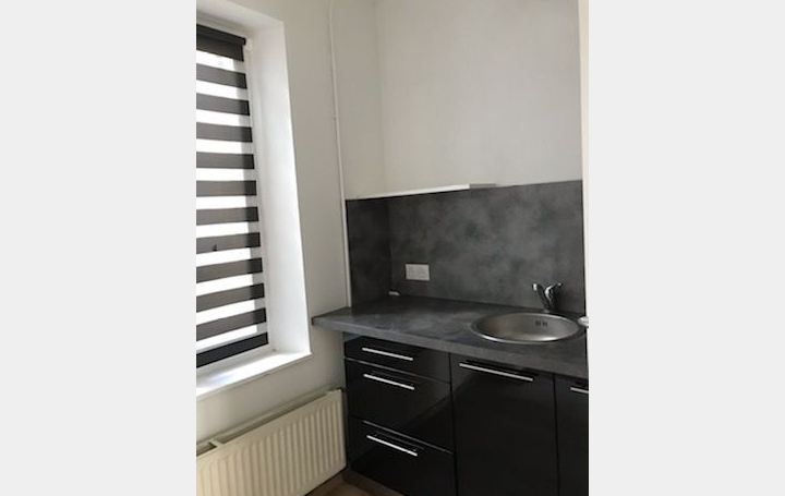 Local commercial TROYES (10000)  95 m2 112 350 € 