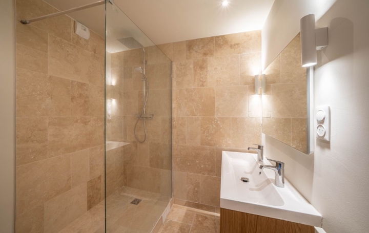 3 Pièces PARIS (75013)  75 m2 815 000 € 