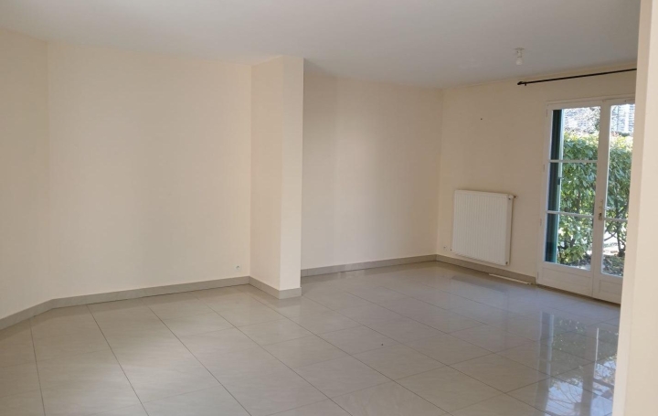 Maison TROYES (10000)  119 m2 371 000 € 