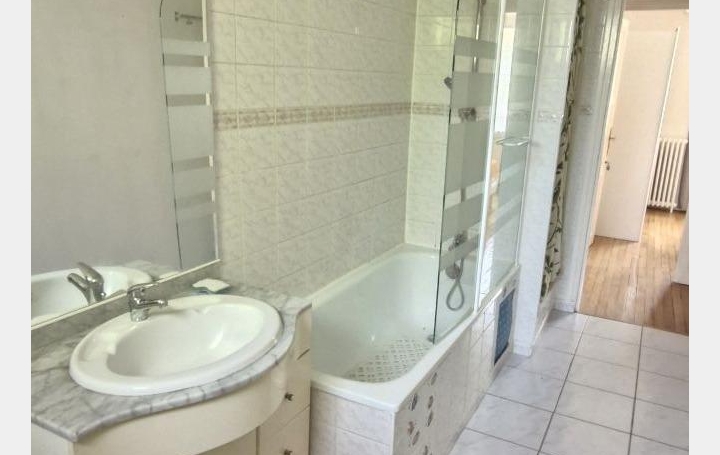 3 Pièces TROYES (10000)  75 m2 90 000 € 