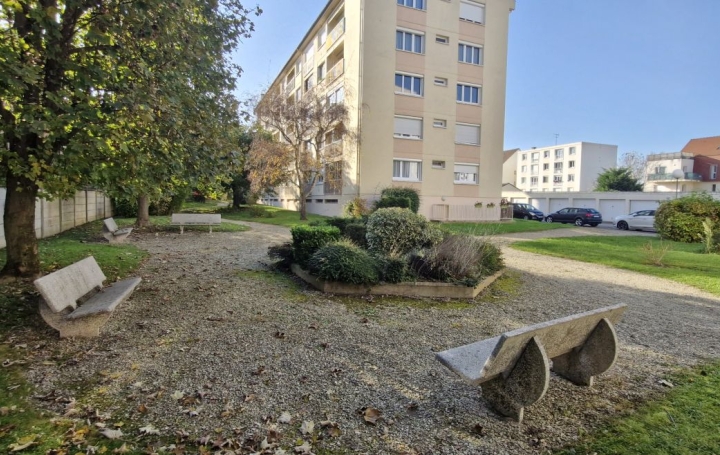 2 Pièces TROYES (10000)  43 m2 56 000 € 
