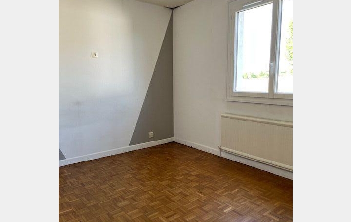 Maison VILLECHETIF (10410)  95 m2 212 000 € 