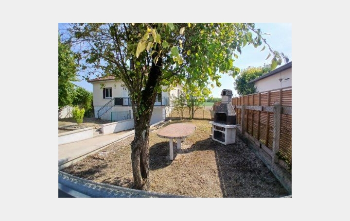 Maison VILLECHETIF (10410)  95 m2 212 000 € 