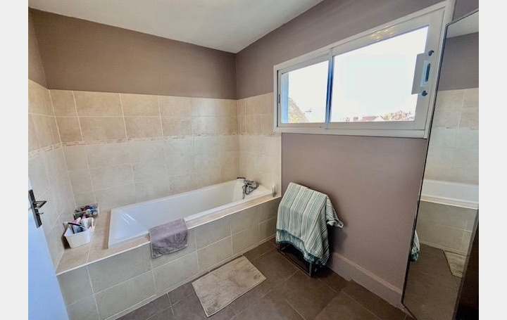 Maison SAINT-JULIEN-LES-VILLAS (10800)  135 m2 392 200 € 