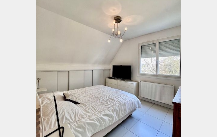 Maison SAINT-JULIEN-LES-VILLAS (10800)  135 m2 392 200 € 