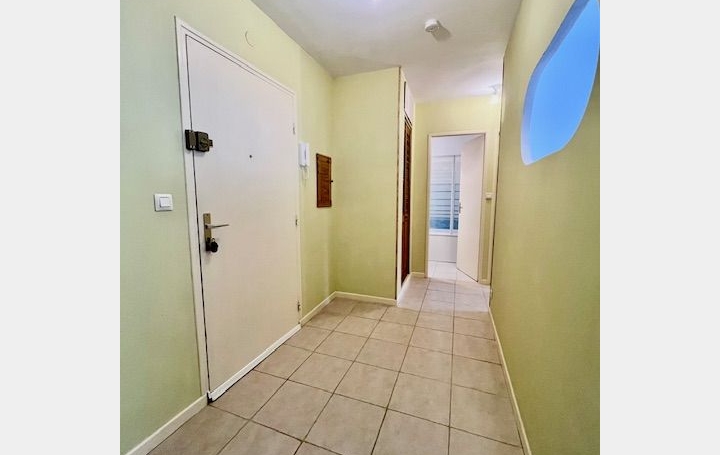 2 Pièces TROYES (10000)  50 m2 65 400 € 