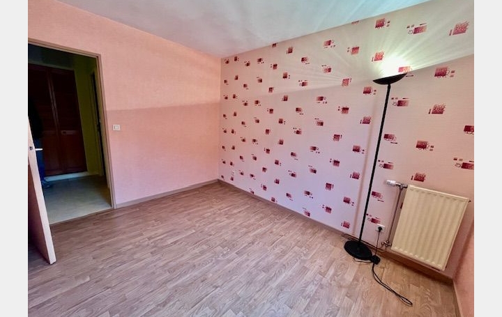 2 Pièces TROYES (10000)  50 m2 65 400 € 