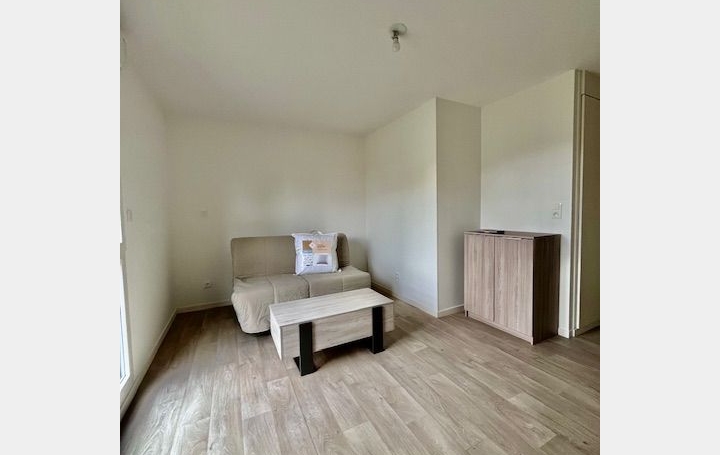 Studio TROYES (10000)  23 m2 76 300 € 