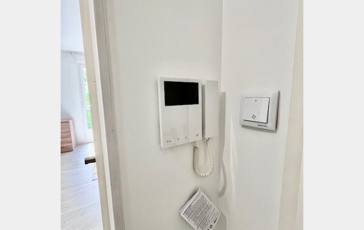 Studio TROYES (10000)  23 m2 76 300 € 