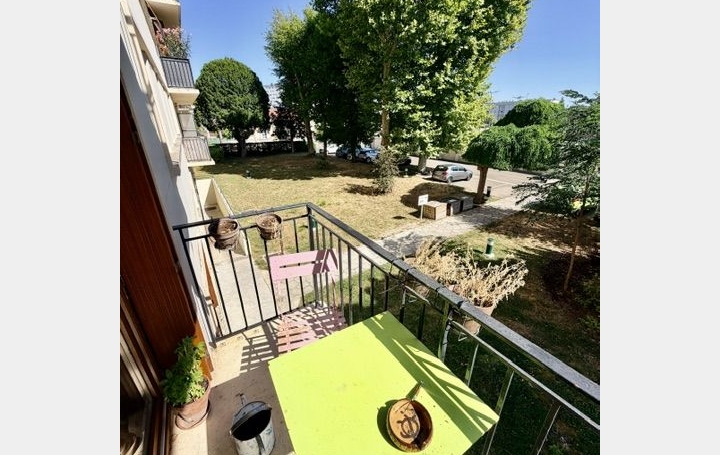 Studio TROYES (10000)  33 m2 69 760 € 