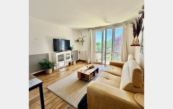 Studio TROYES (10000)  33 m2 69 760 € 