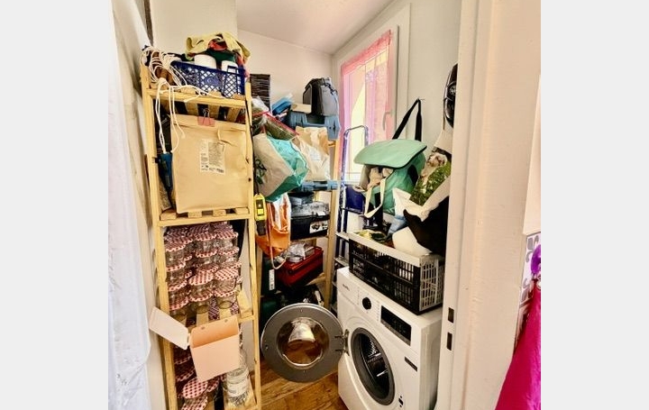 Studio TROYES (10000)  33 m2 69 760 € 