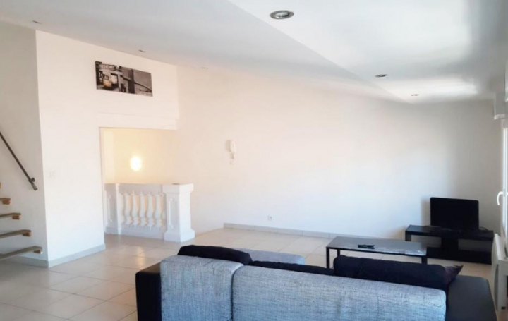 Réseau Immo-diffusion : Studio  LE VAL  48 m2 85 000 € 