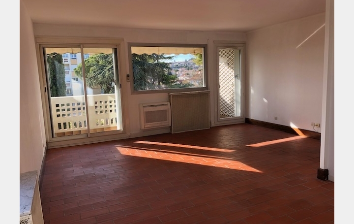 3 Pièces PLAN-DE-CUQUES (13380)  80 m2 1 200 € 