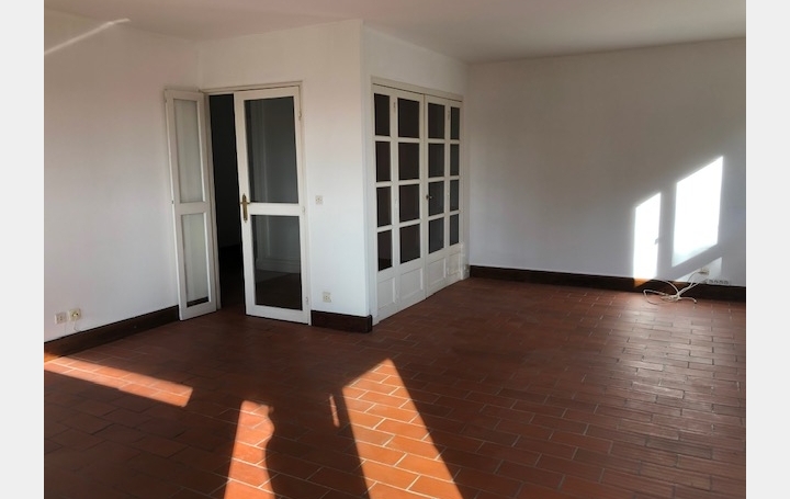 3 Pièces PLAN-DE-CUQUES (13380)  80 m2 1 200 € 