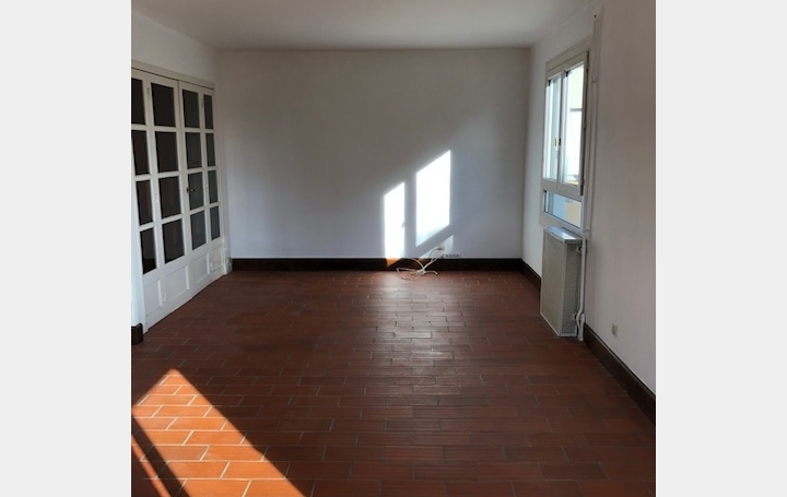 3 Pièces PLAN-DE-CUQUES (13380)  80 m2 1 200 € 