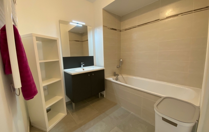 3 Pièces MARSEILLE (13013)  58 m2 1 015 € 