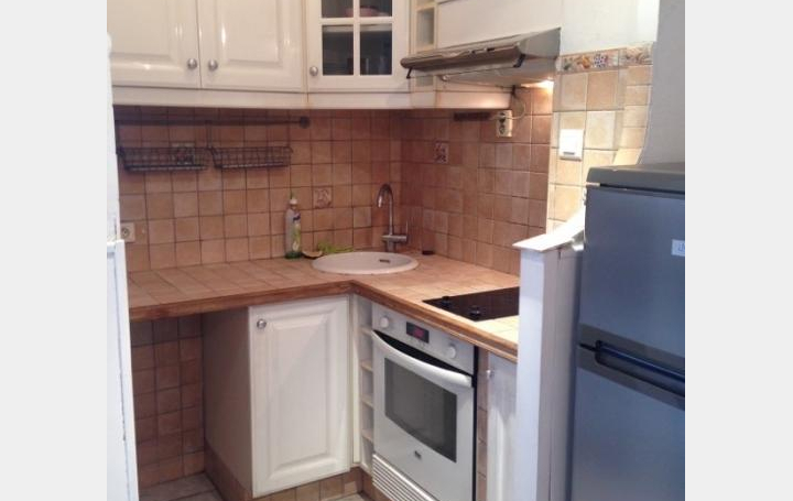 Réseau Immo-diffusion : Appartement P1  MARSEILLE 10ème 33 m2 470 € 