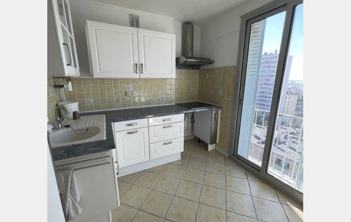 3 Pièces MARSEILLE (13014)  56 m2 805 € 