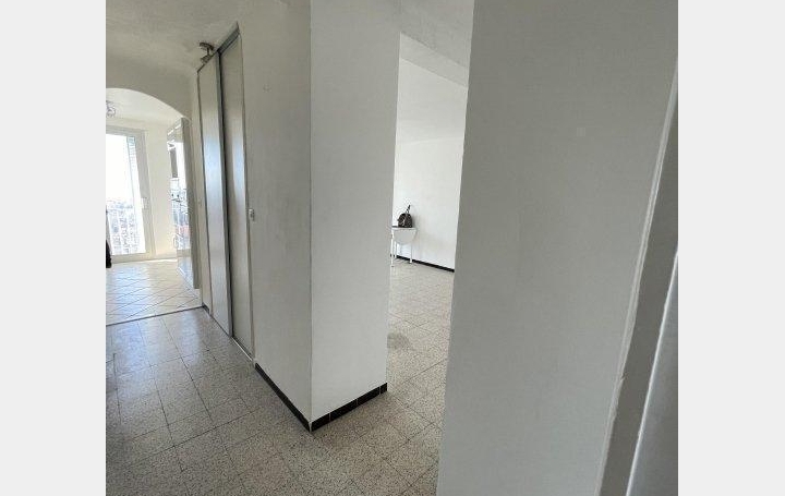 3 Pièces MARSEILLE (13014)  56 m2 805 € 