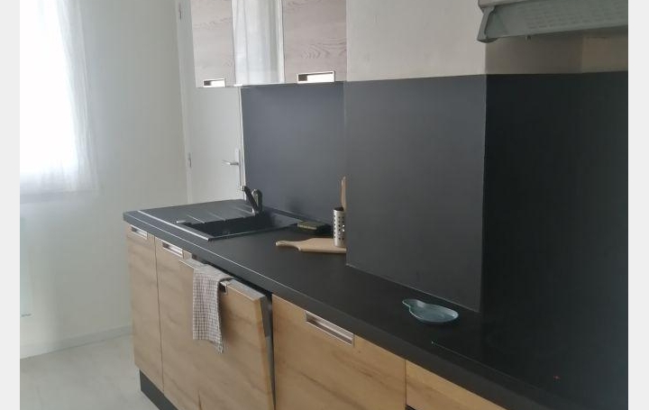 3 Pièces MARSEILLE (13015)  56 m2 820 € 