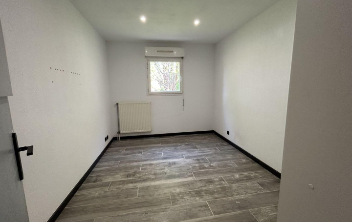 2 Pièces PLAN-DE-CUQUES (13380)  28 m2 780 € 