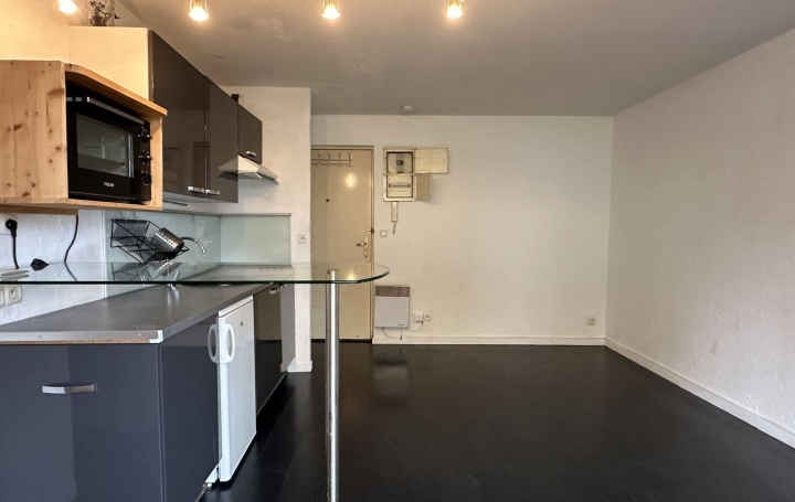 2 Pièces MARSEILLE (13013)  33 m2 635 € 