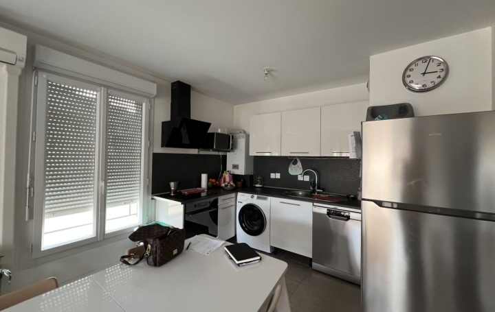 3 Pièces ALLAUCH (13190)  59 m2 1 007 € 