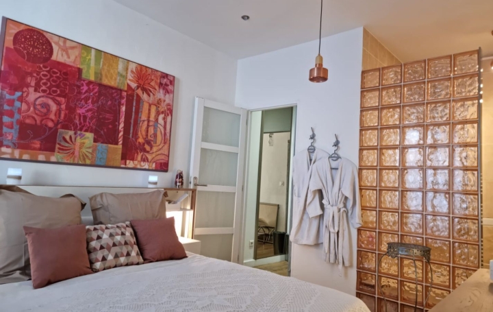 2 Pièces MARSEILLE (13012)  53 m2 1 100 € 