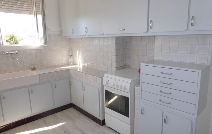 5 Pièces MARSEILLE (13013)  96 m2 1 200 € 