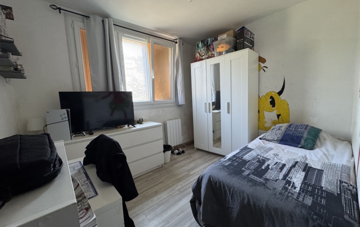 5 Pièces MARSEILLE (13009)  77 m2 1 190 € 
