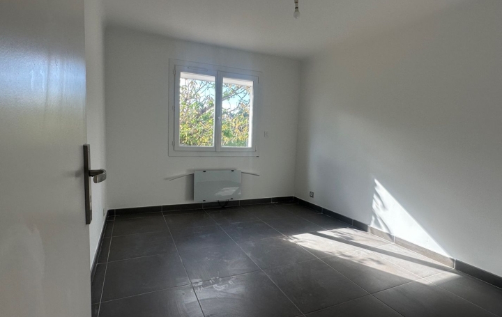 3 Pièces MARSEILLE (13013)  80 m2 1 400 € 