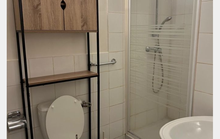 2 Pièces MARSEILLE (13005)  52 m2 800 € 