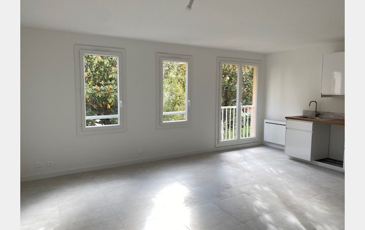 3 Pièces ALLAUCH (13190)  66 m2 1 180 € 