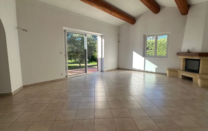 Maison MARSEILLE (13013)  131 m2 2 100 € 