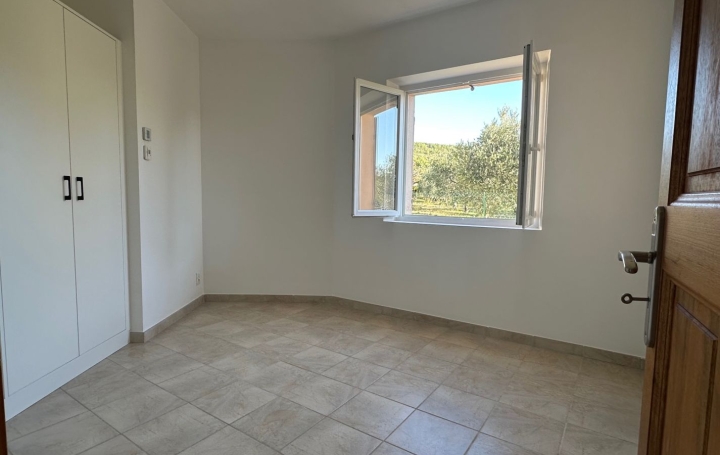 Maison MARSEILLE (13013)  131 m2 2 100 € 