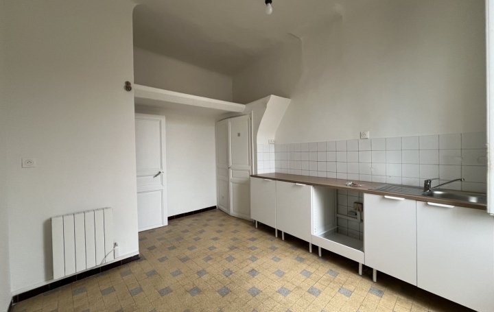 Studio MARSEILLE (13013)  33 m2 550 € 