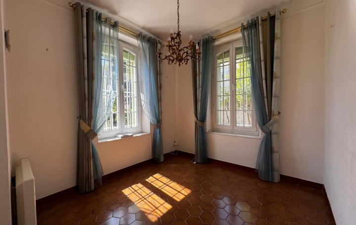 Maison MARSEILLE (13014)  105 m2 1 200 € 
