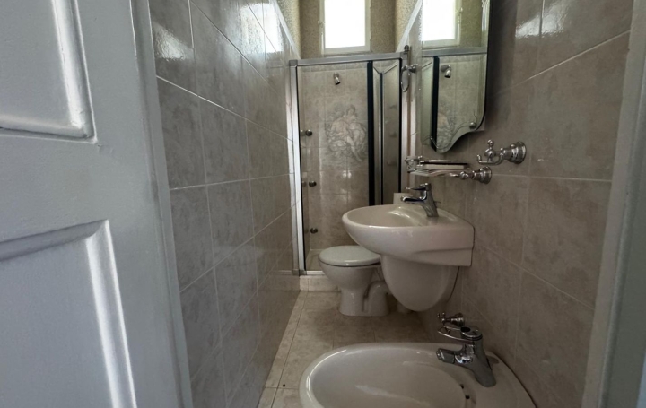 Maison MARSEILLE (13014)  105 m2 1 200 € 